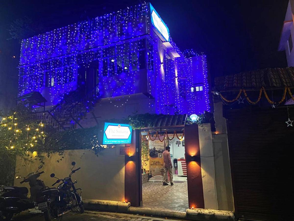 The Sunaina Hotel Varanasi Exterior photo